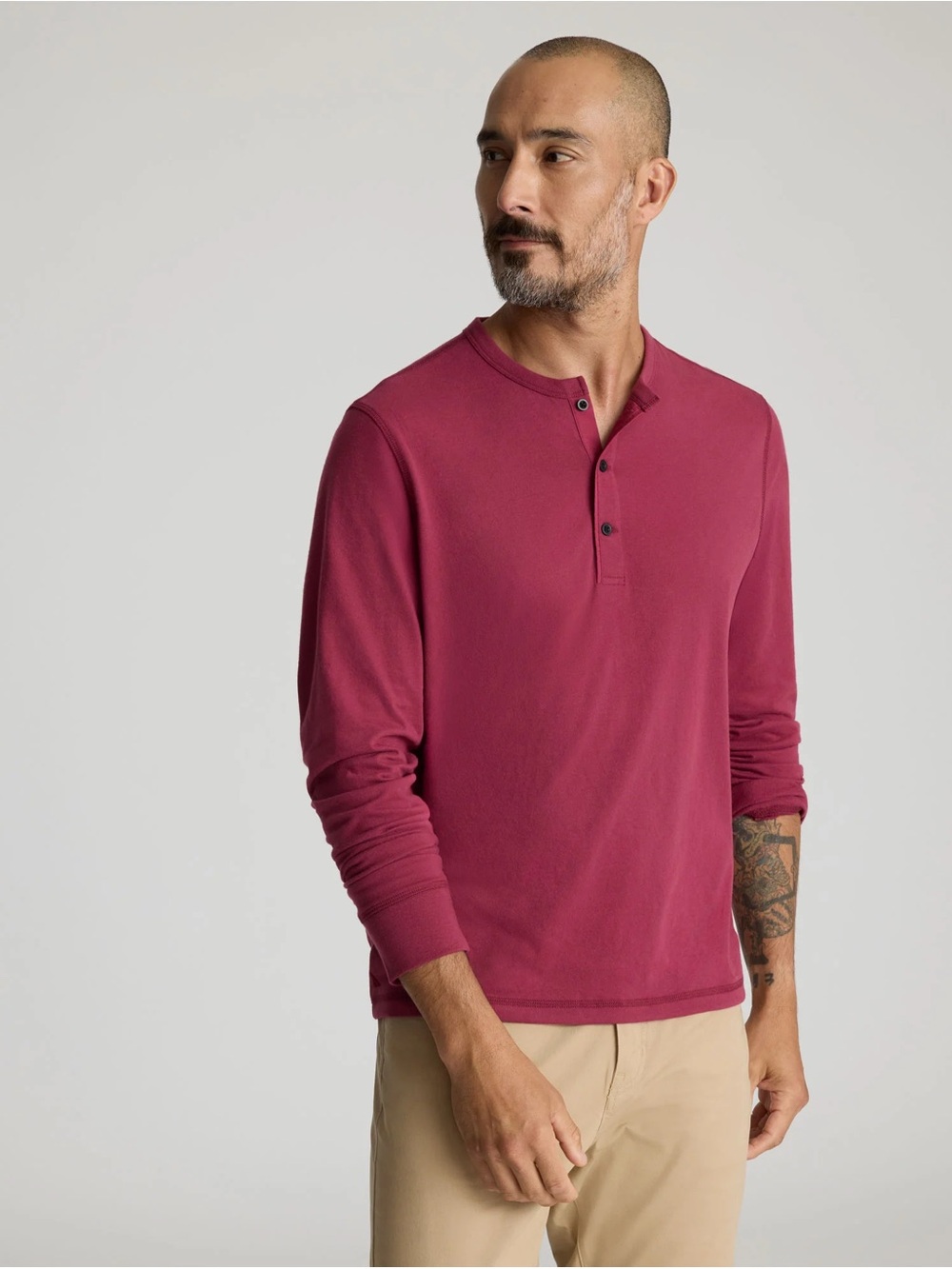 UNTUCKit Men's Saunter Long-Sleeve Henley